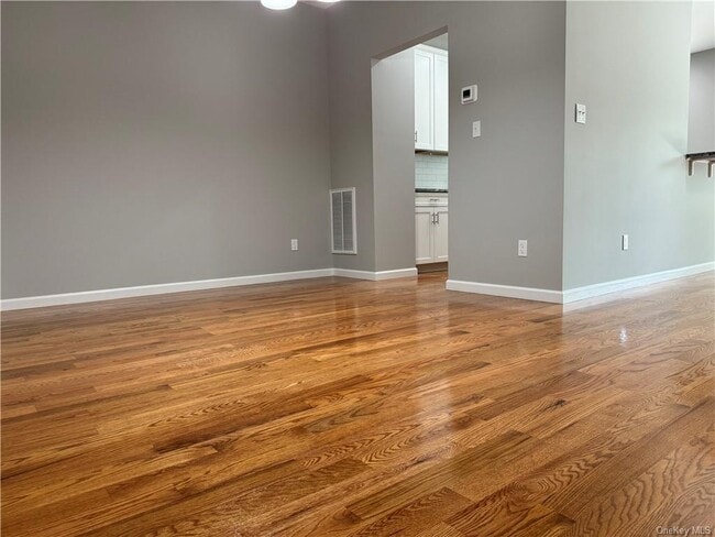 Building Photo - 16 Pinto Rd