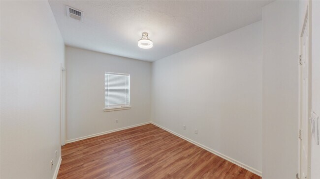 Building Photo - 5843 Petty St