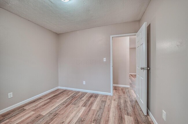 Building Photo - 2735 Joyce Ave