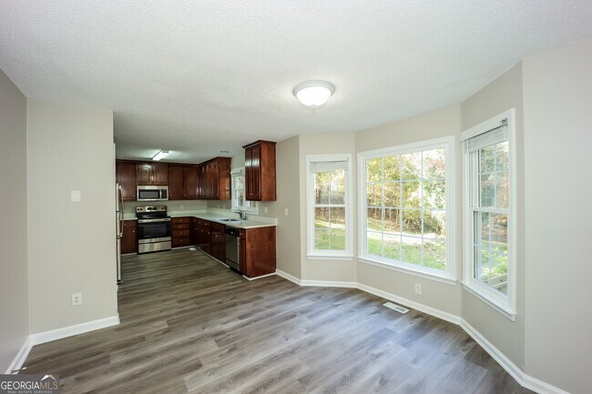 Building Photo - 130 Butterfield Ln