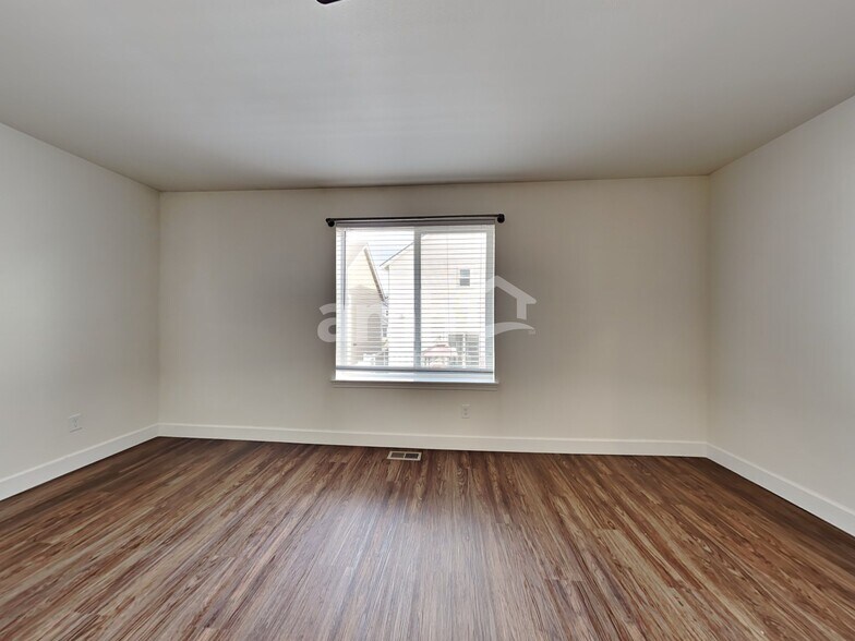 Building Photo - 10613 138th St E