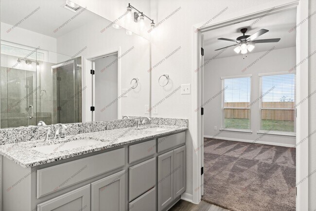 Building Photo - 2808 Fox River Dr