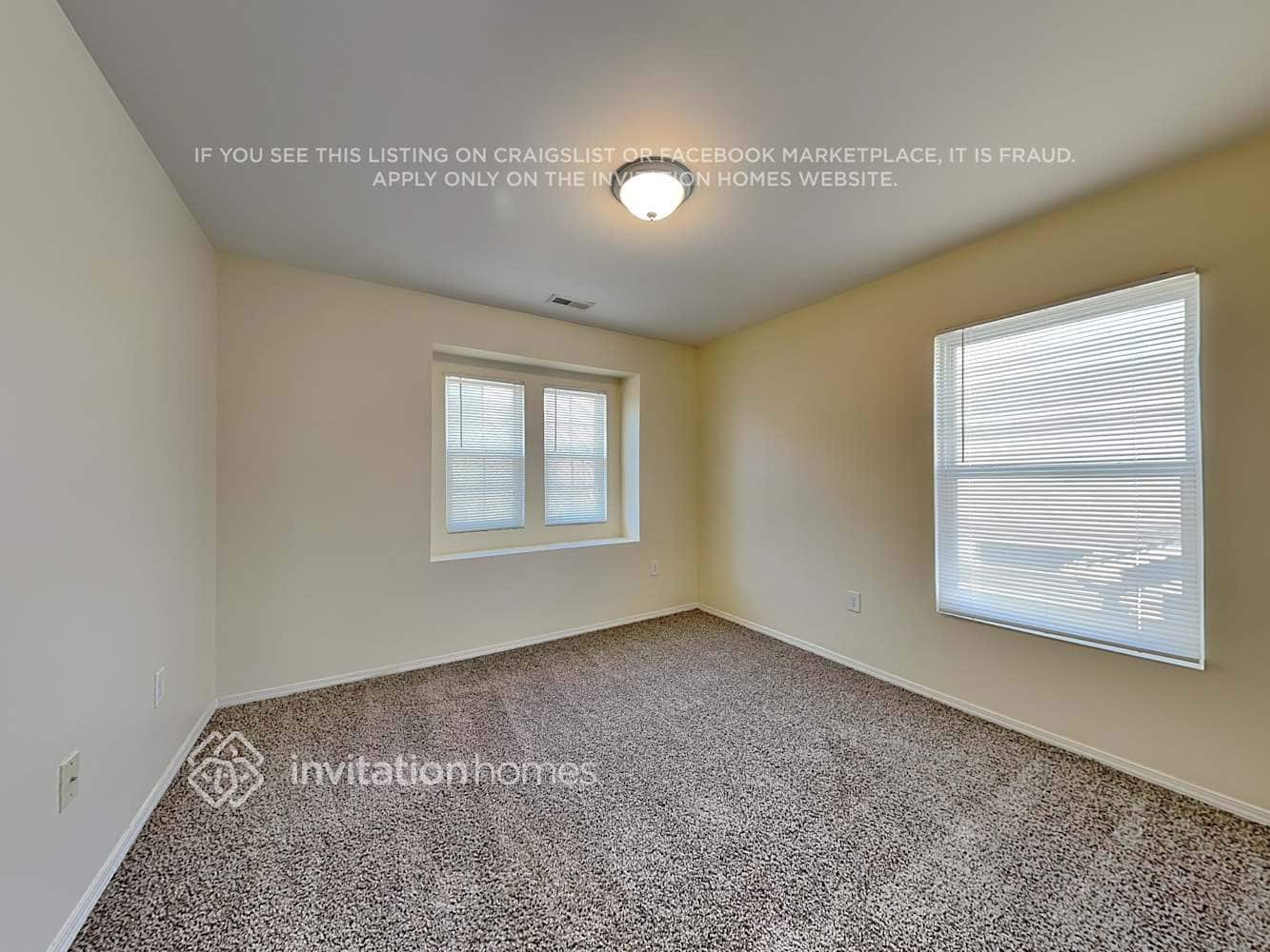 Building Photo - 49 Norwich Dr