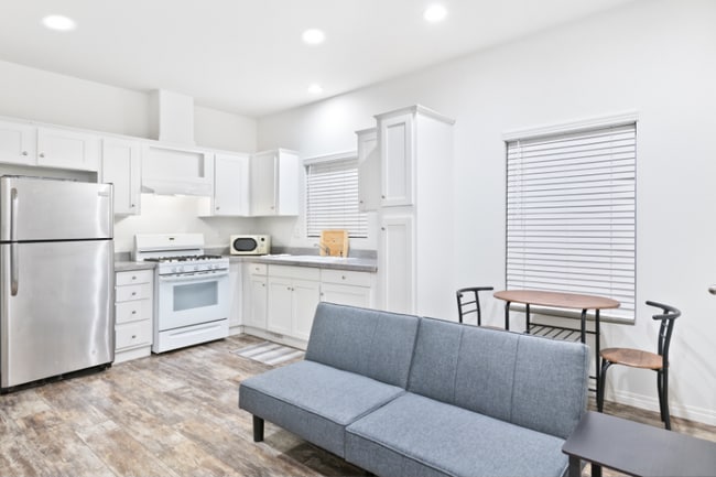 Building Photo - 35312 Santa Fe St