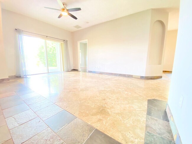 Building Photo - Stunning Lake View Home in Waterside Estate!