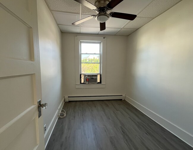 Building Photo - 41 Campaw St