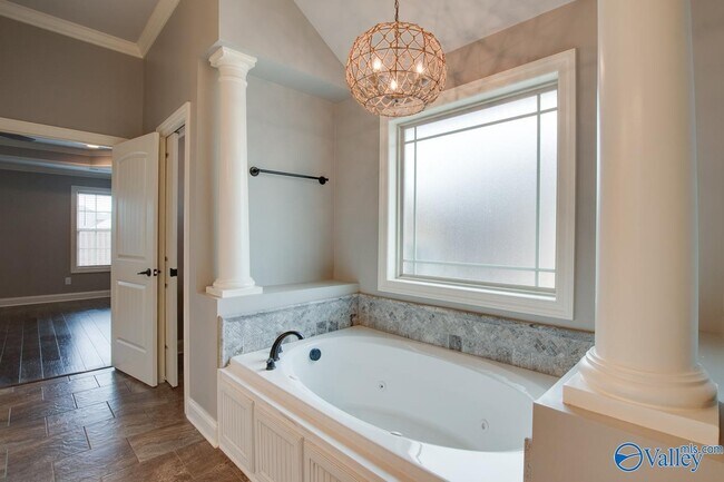 Building Photo - 13697 Callaway Dr