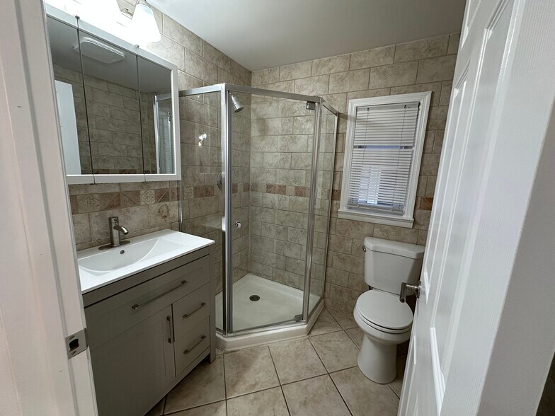 Building Photo - 59 Arnold Ter