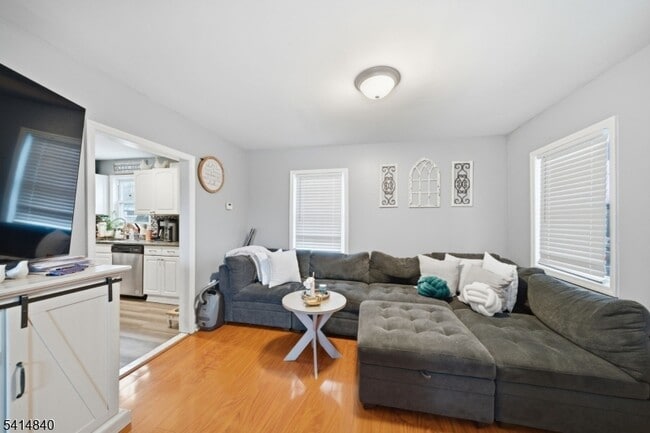 Building Photo - 94 S 21st Ave