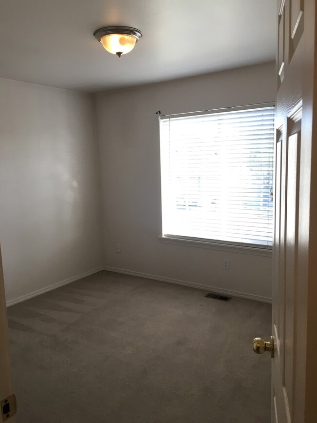 Building Photo - Beautiful Home on Indiana Drive in Ellensburg