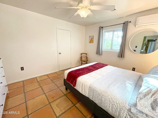 Building Photo - 2107 E Monte Vista Rd