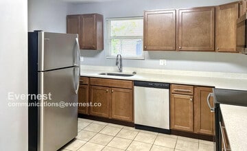 Building Photo - 1212 Rosedale Ave