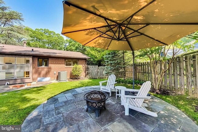 Building Photo - 6515 E Halbert Rd