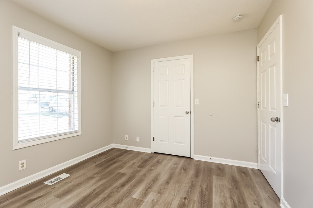 Building Photo - 121 Lee Ct