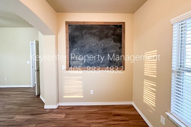 Building Photo - Stunning 5BD, 2 1/2 BTH Home Seconds away from John Kilpatrick Turnpike in YUKON!