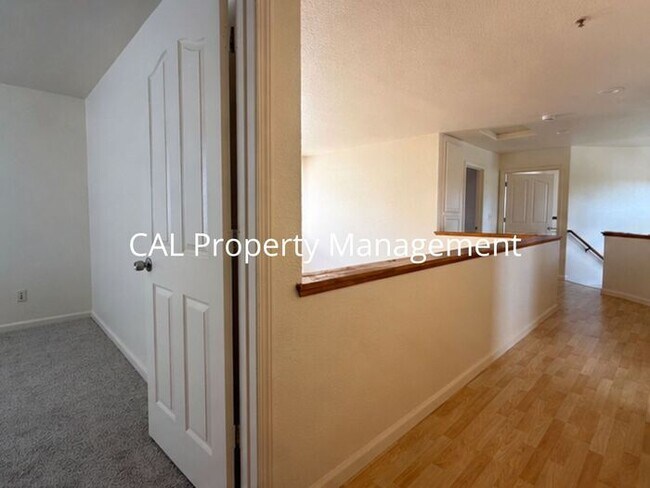 Building Photo - Stunning 5-Bedroom, 3-Bathroom Home with Fireplace & 2-Car Garage