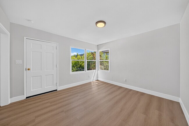 Building Photo - 3630 Highland Ave
