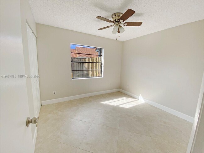 Building Photo - 14980 SW 48th Terrace