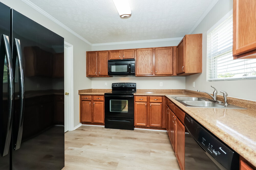 Building Photo - 2705 Sutherland Dr