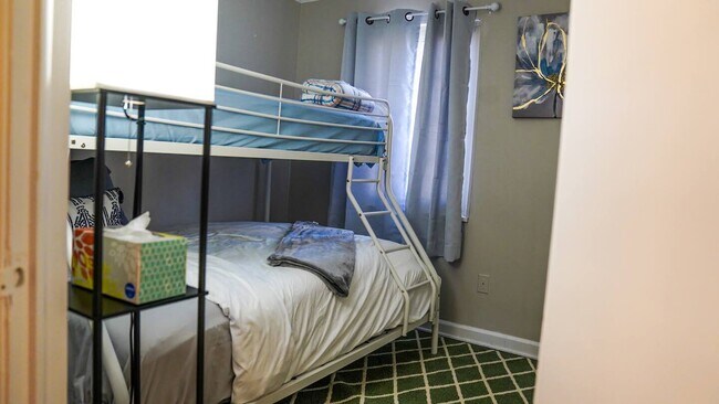 Building Photo - 1746 E Broad St