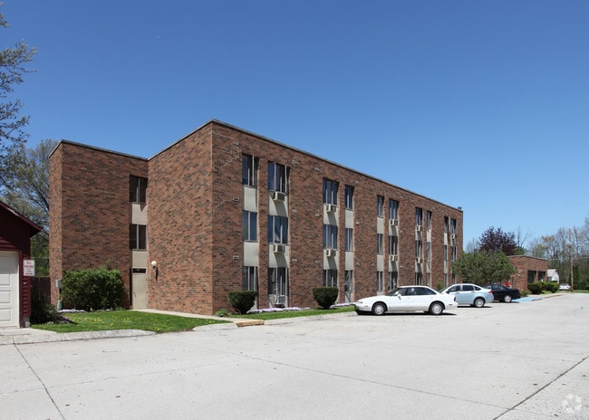 Building Photo - Concord Manor Apartments