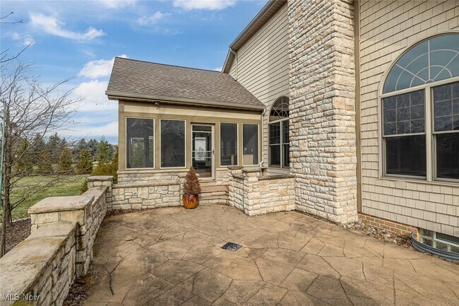 Building Photo - 6470 Aberdeen Ln