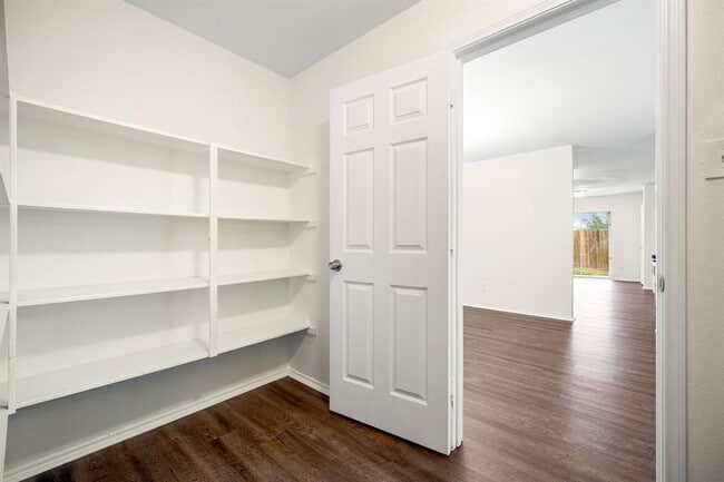 Building Photo - 14407 Acuna Ln