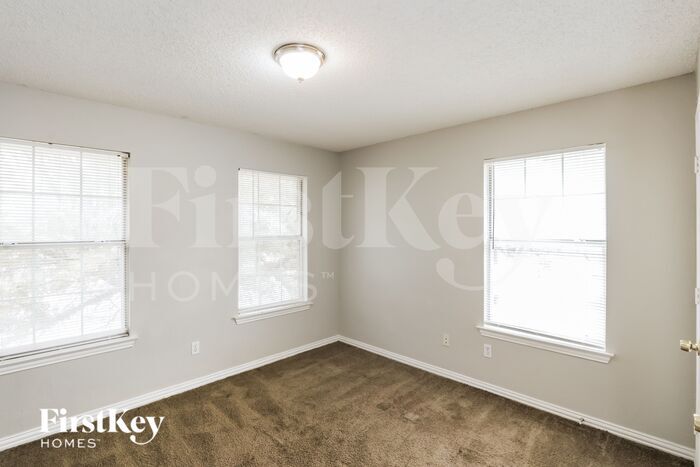 Building Photo - 1509 Dreama Dr