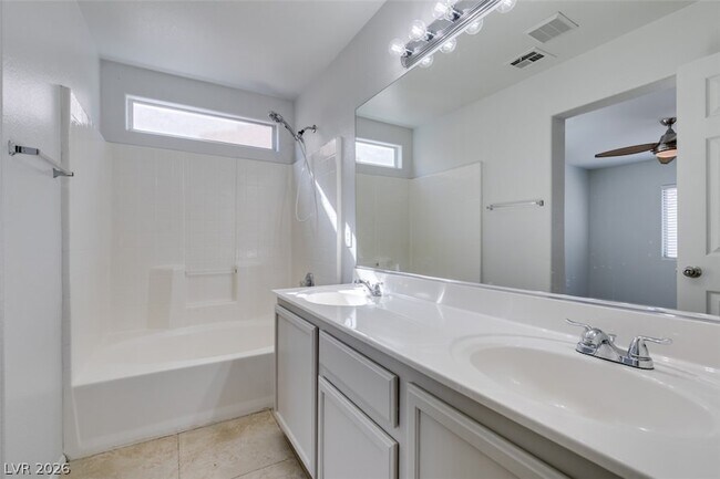 Building Photo - 868 Blue Rosalie Pl