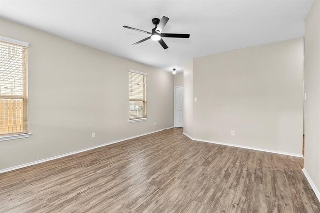 Building Photo - 508 Crane Crest Dr