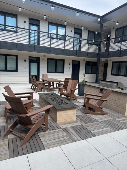 Building Photo - 2120 N Downing St