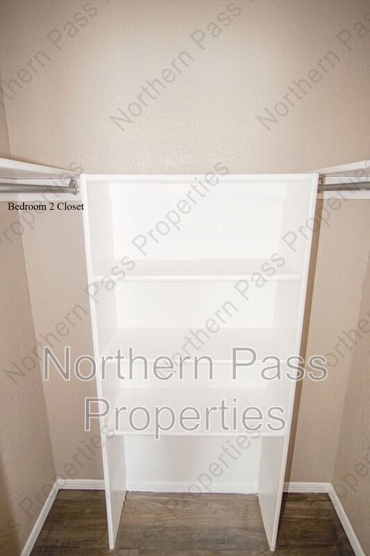 Building Photo - 1582 Bengal Dr