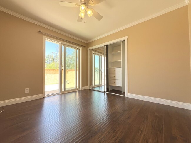 Building Photo - Spacious 4-Bedroom Home in Prime Santa Cla...