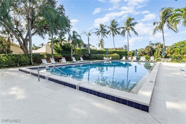 Building Photo - 1530 Imperial Golf Course Blvd