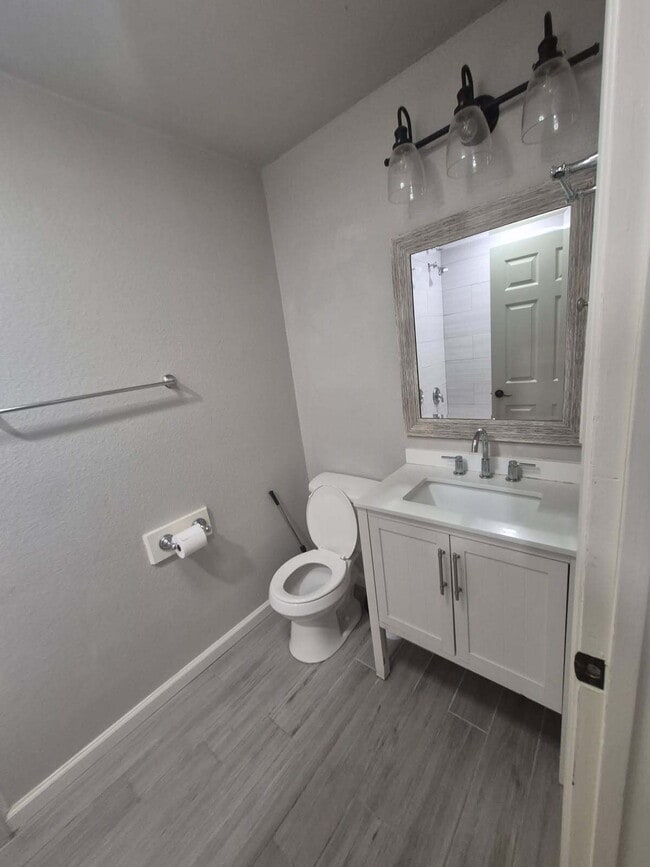 Building Photo - 5038 John Young Dr