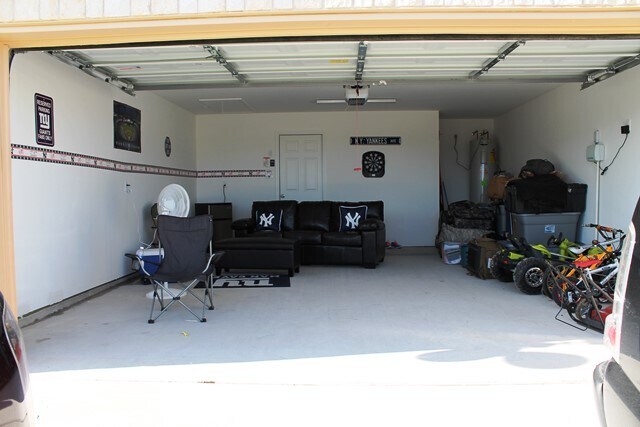 Building Photo - 2102 Golden Eagle Dr