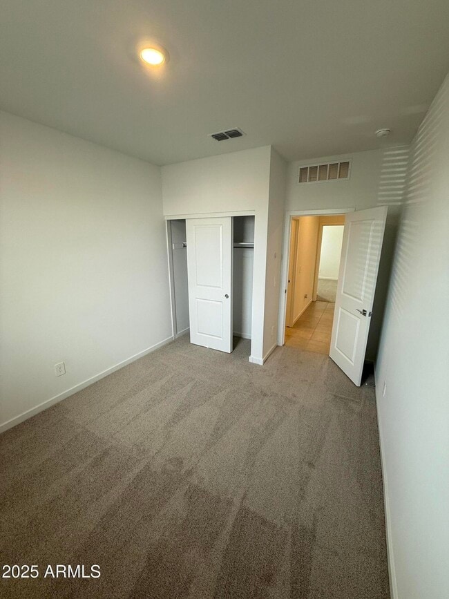 Building Photo - 7433 E Cozy Cottage Ln