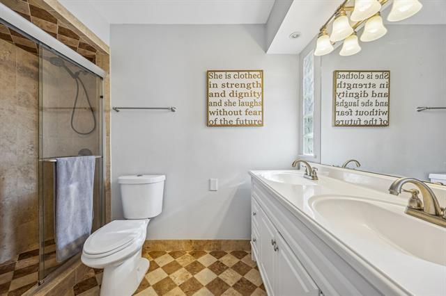 Building Photo - 10019 Regal Park Ln