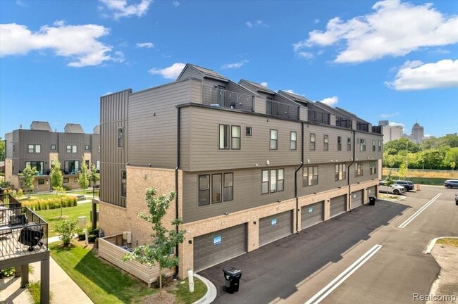 Building Photo - 1087 Hampton Cir