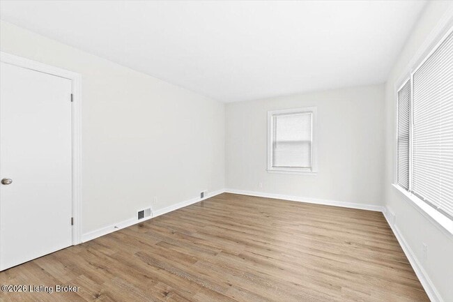 Building Photo - 1600 Algonquin Pkwy