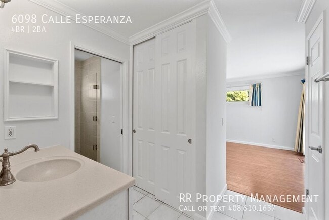 Building Photo - 6098 Cll Esperanza