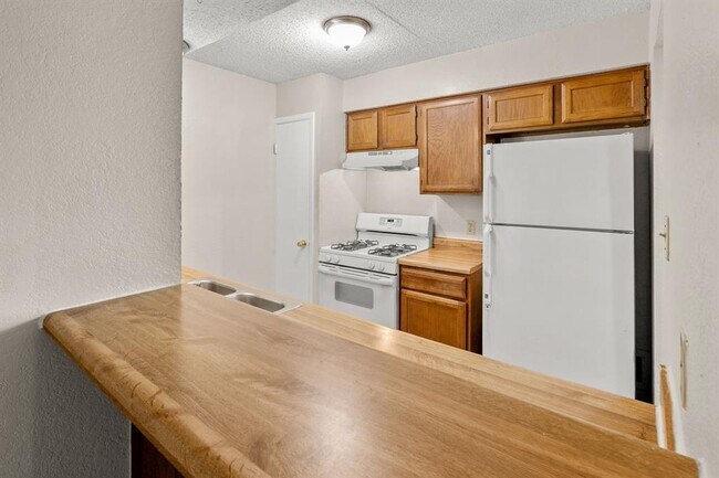 Building Photo - 818 Sirocco Dr