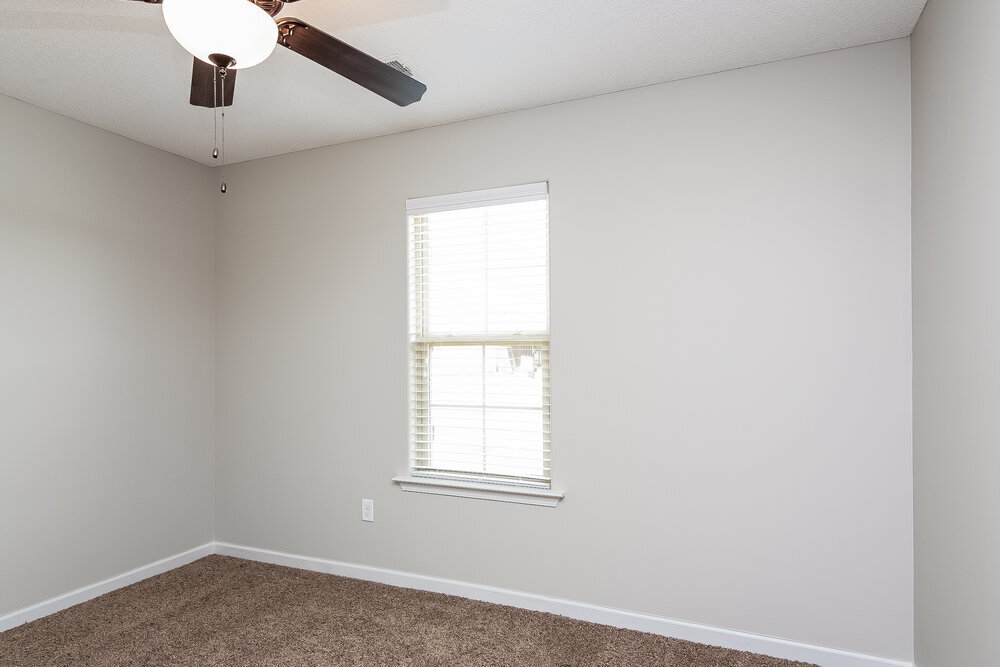 Building Photo - 9435 Darren Cir S