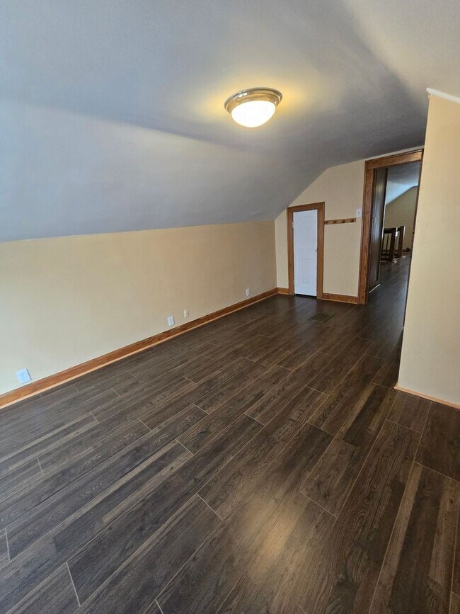 Building Photo - Four Bedroom Home Located on the Westside of Indy near Concord and west 10th Street !!!