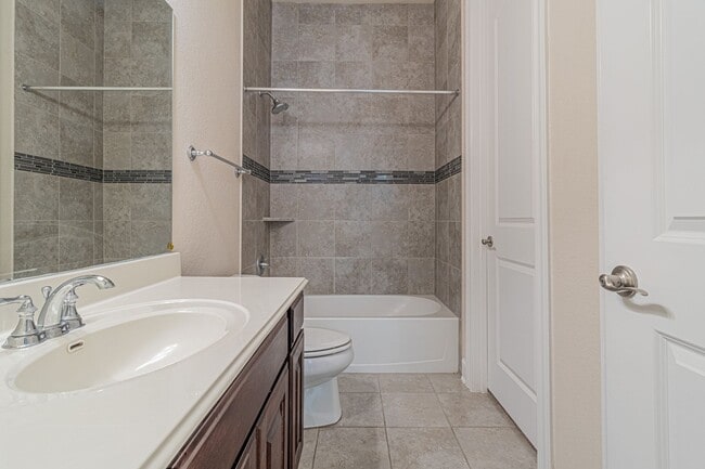 Building Photo - Charming 4-Bedroom Home in Prime North Central Location!
