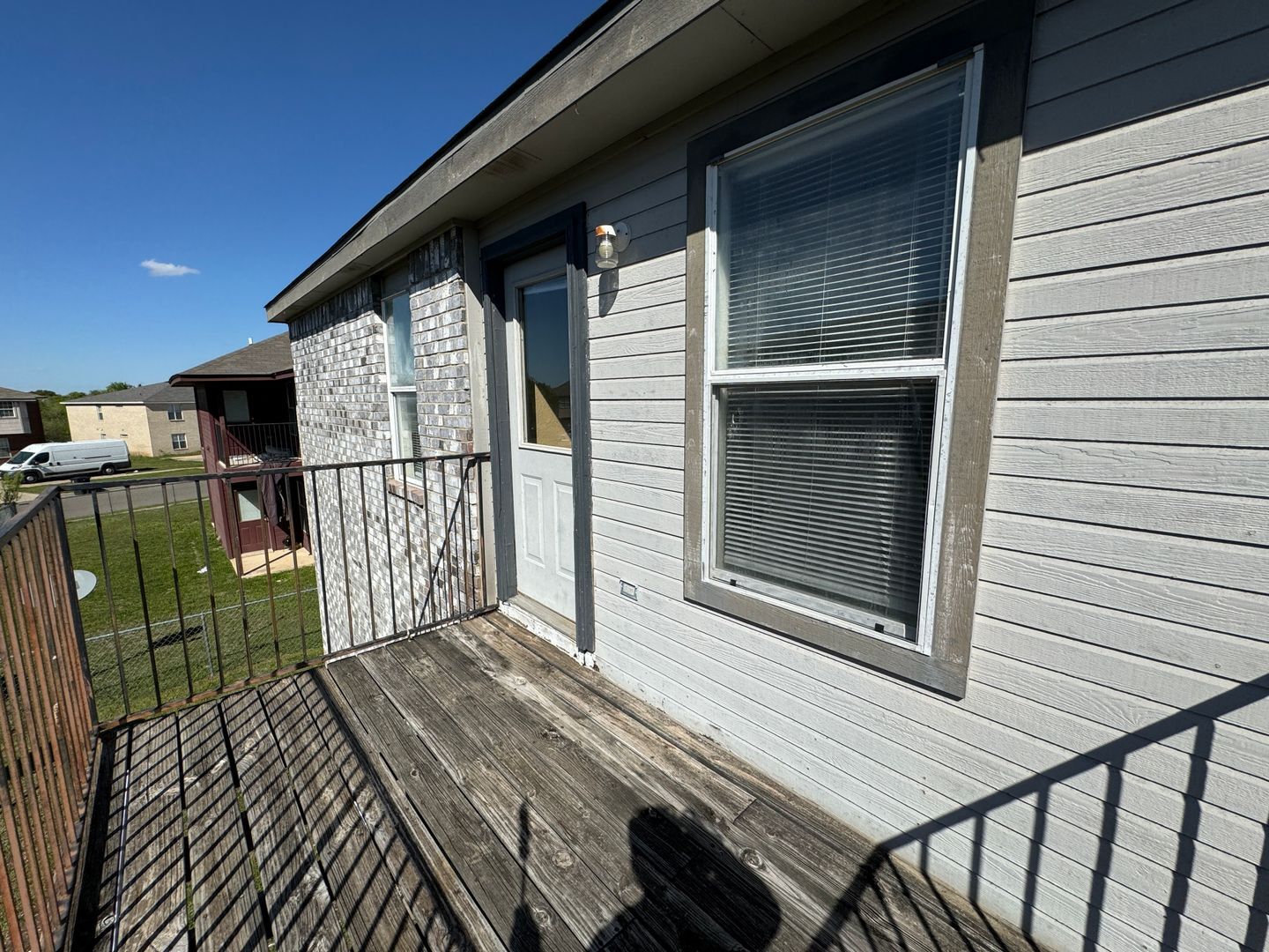 Building Photo - 3203 Toledo Dr