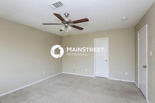 Building Photo - 3 Bedroom Pet-Friendly Home in Fort Worth,...