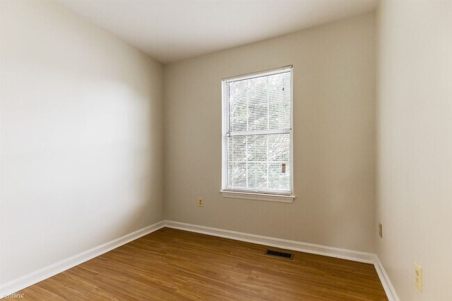 Building Photo - 3 br, 2.5 bath House - 8655 Ritchboro Rd