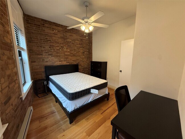 Building Photo - 25 Court St