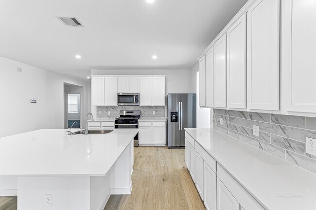 Building Photo - 30226 Belgrade Pk Ln